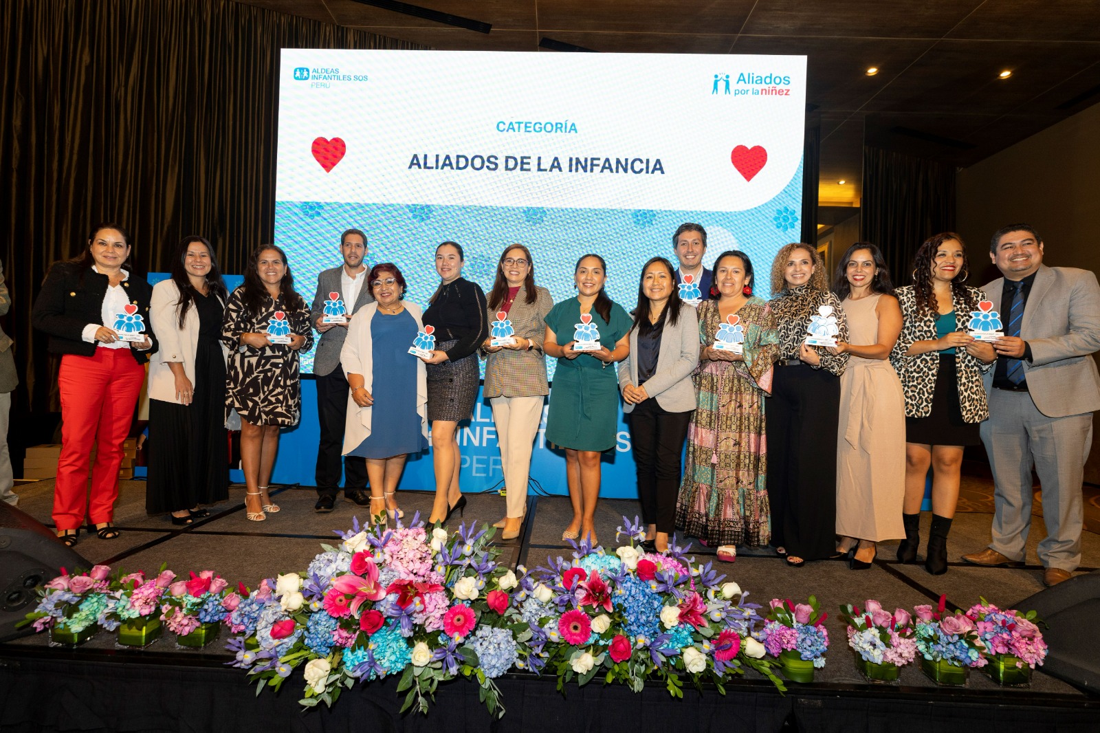 Reconocimiento recibido por Cummins Perú por parte de Aldeas Infantiles por un aliado importante.