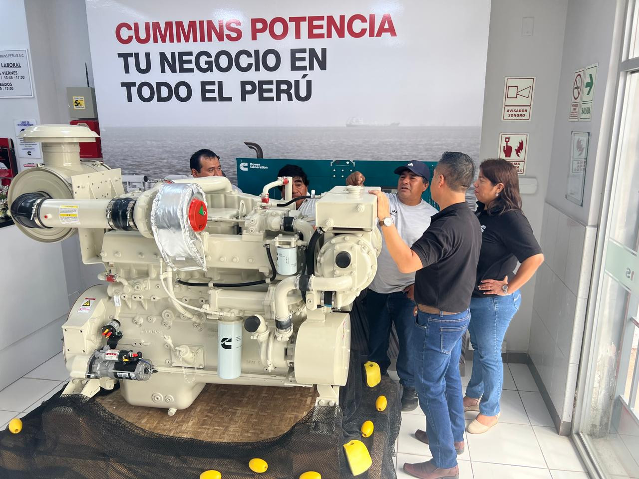 Inauguracion showroom cummins chimbote