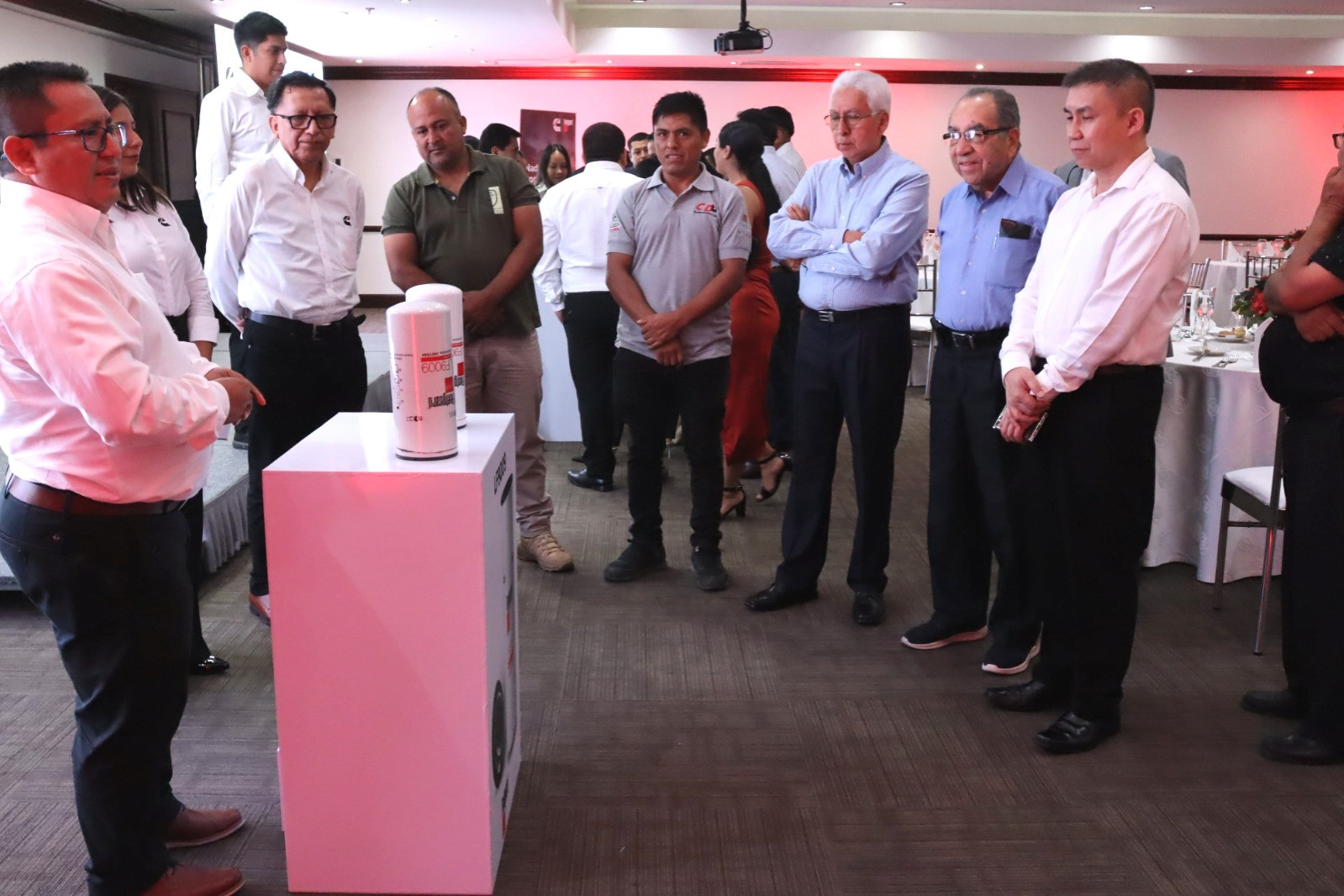 Encuentro reseller fleetguard y cummins Peru