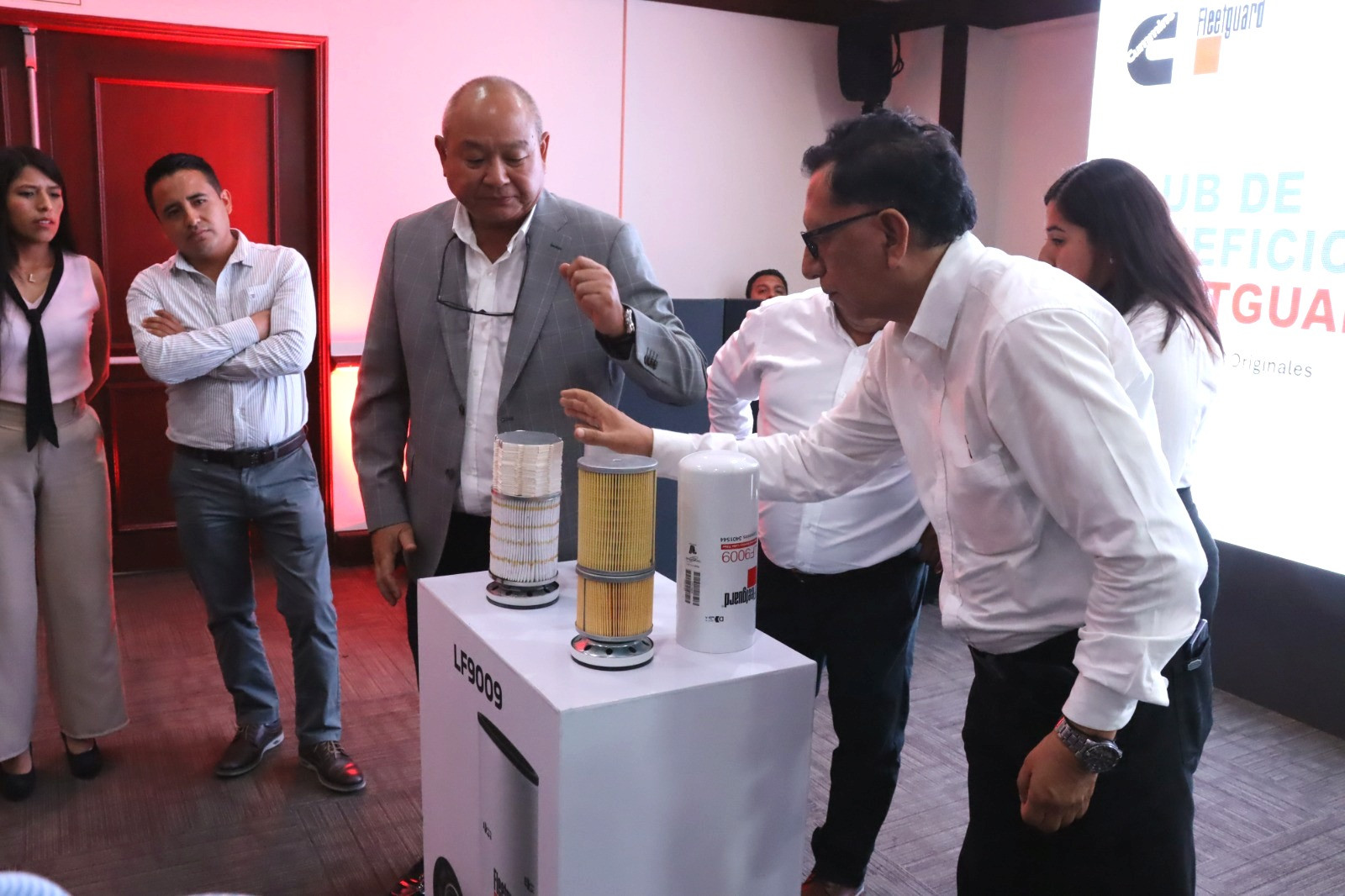 Encuentro reseller fleetguard y cummins Peru